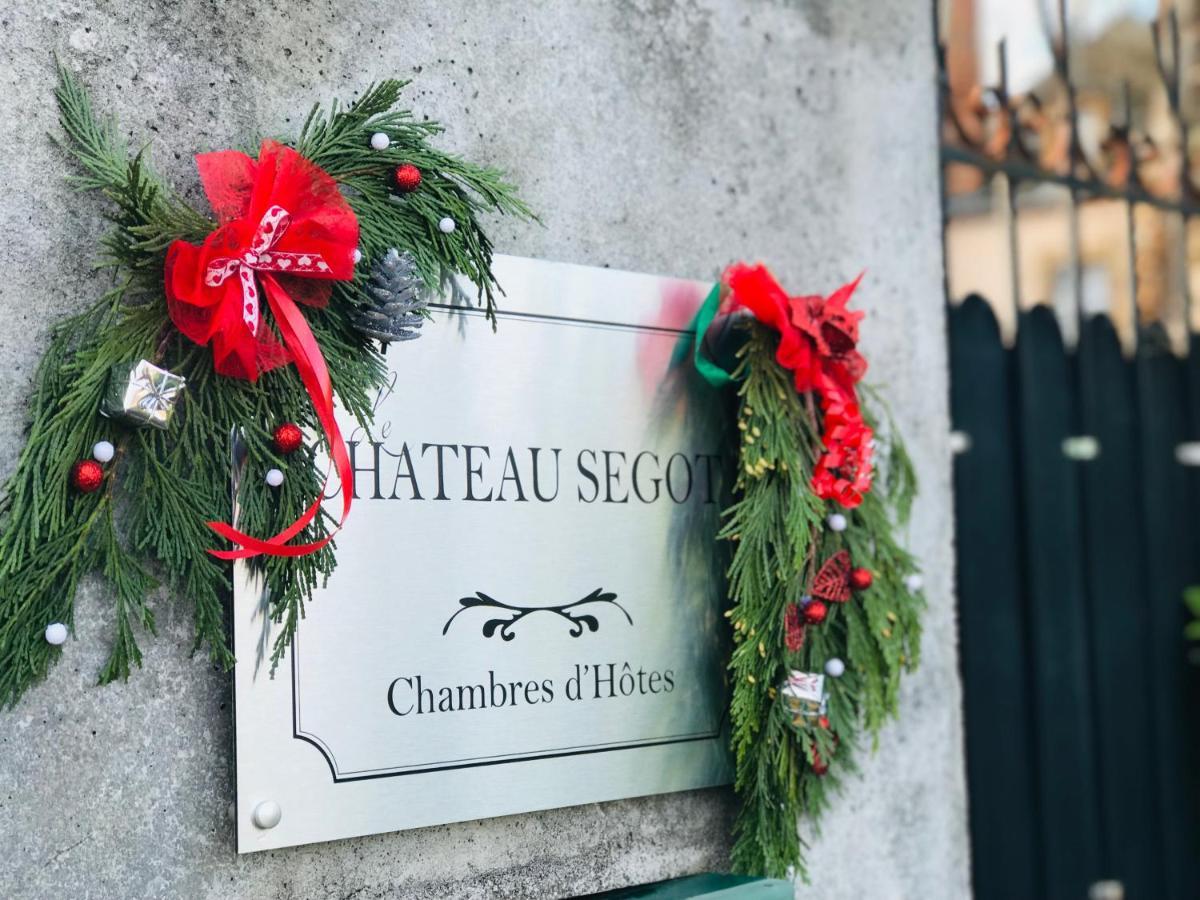 Le Chateau Segot Neuilly-le-Réal Екстериор снимка